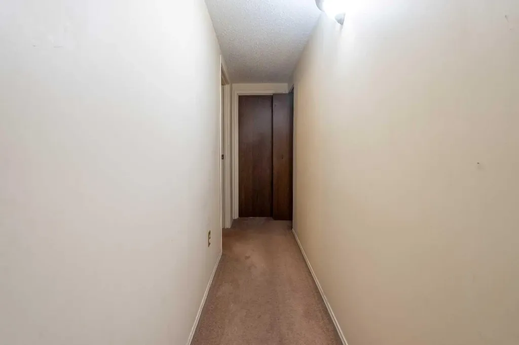 11620 Elbow Drive SW Calgary AB T2W 3L6
