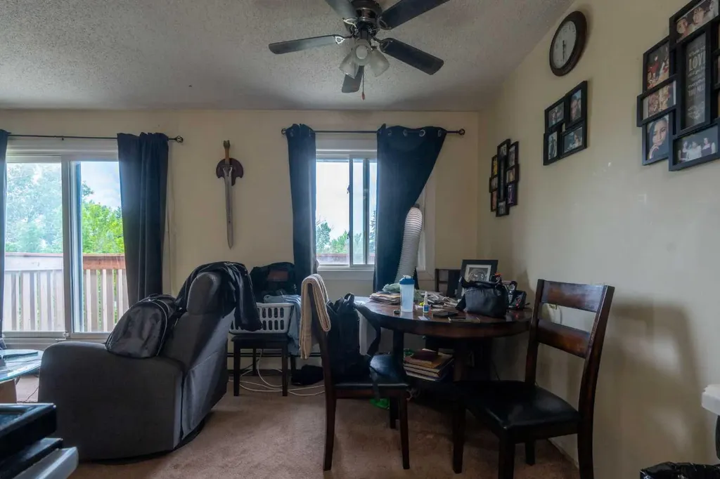 11620 Elbow Drive SW Calgary AB T2W 3L6