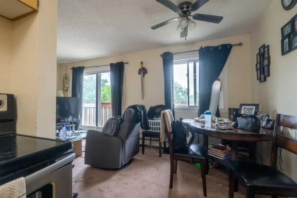 11620 Elbow Drive SW Calgary AB T2W 3L6