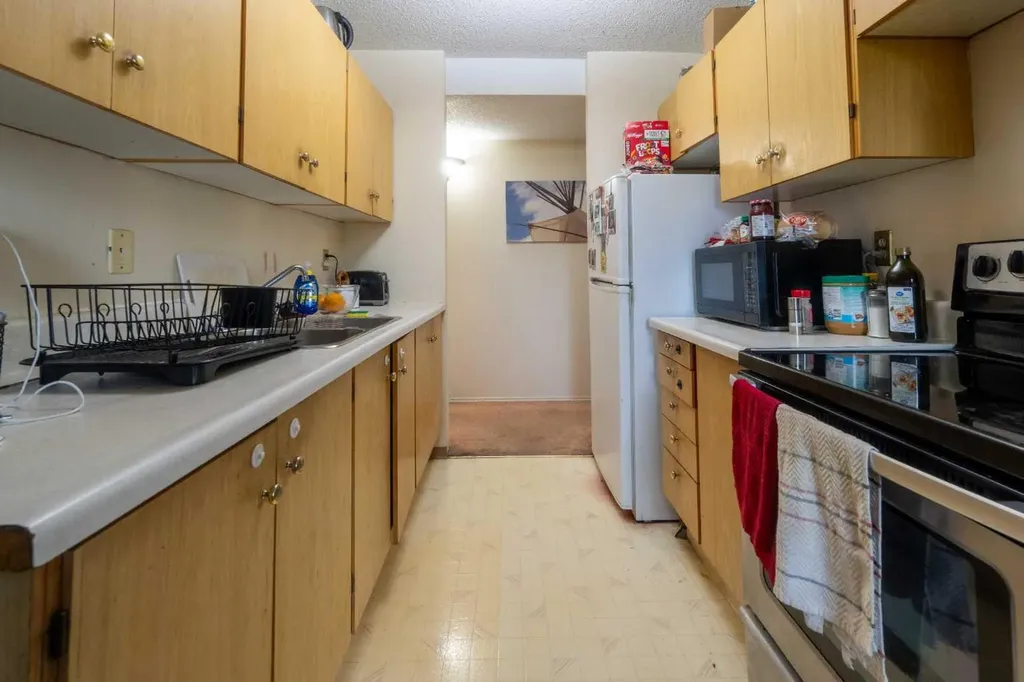 11620 Elbow Drive SW Calgary AB T2W 3L6