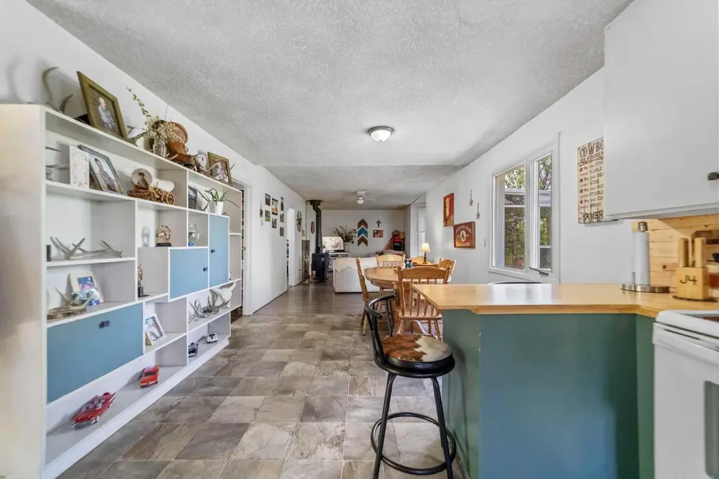 20 Township Road 484 Round Hill AB T0B 3Z0