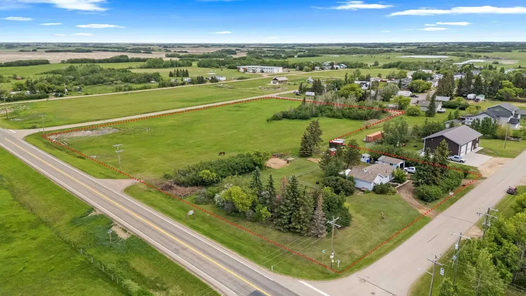 20 Township Road 484 Round Hill AB T0B 3Z0