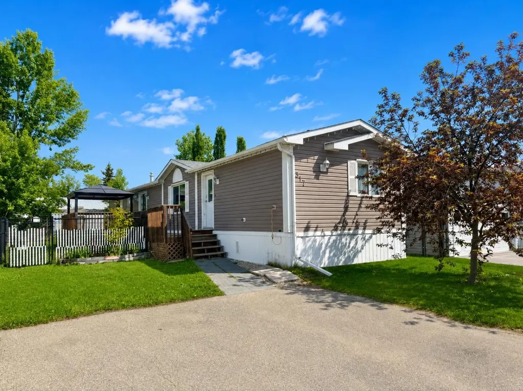 10615 88 Street Grande Prairie AB T8X1P5