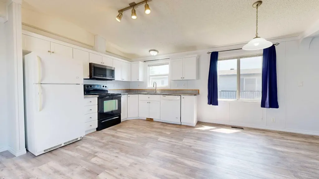 10615 88 Street Grande Prairie AB T8X1P5