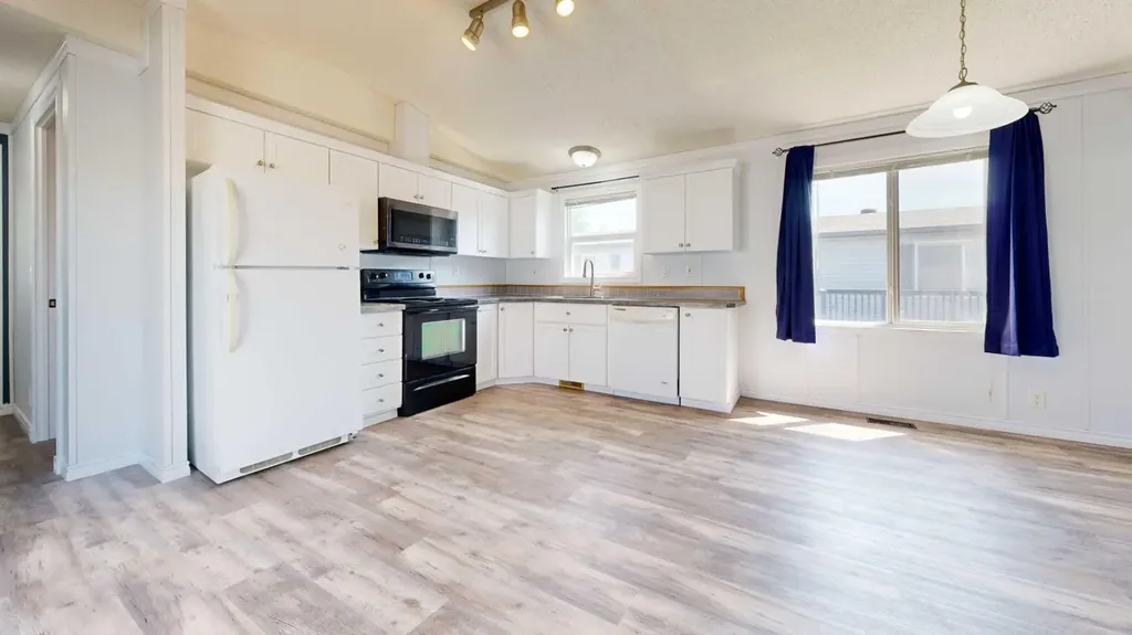 10615 88 Street Grande Prairie AB T8X1P5