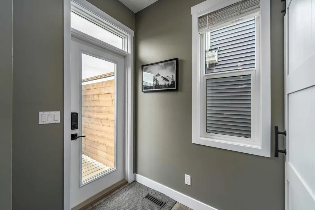 435 River Heights Crescent Cochrane AB T4C 0T9