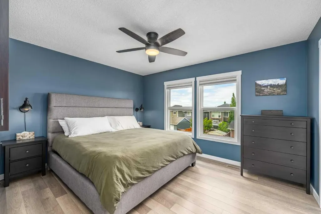 435 River Heights Crescent Cochrane AB T4C 0T9
