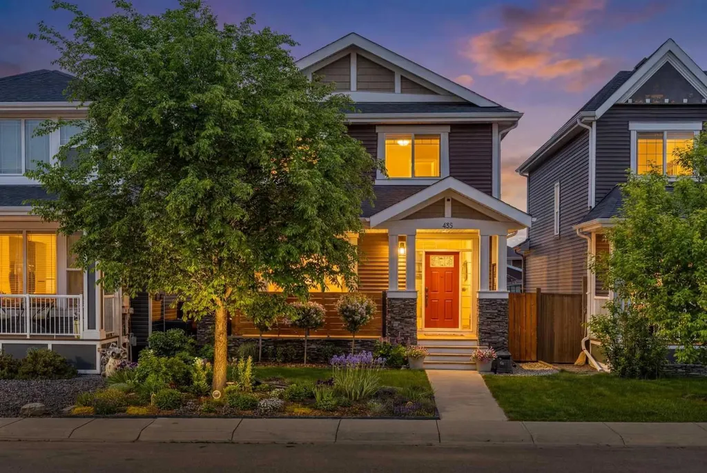 435 River Heights Crescent Cochrane AB T4C 0T9