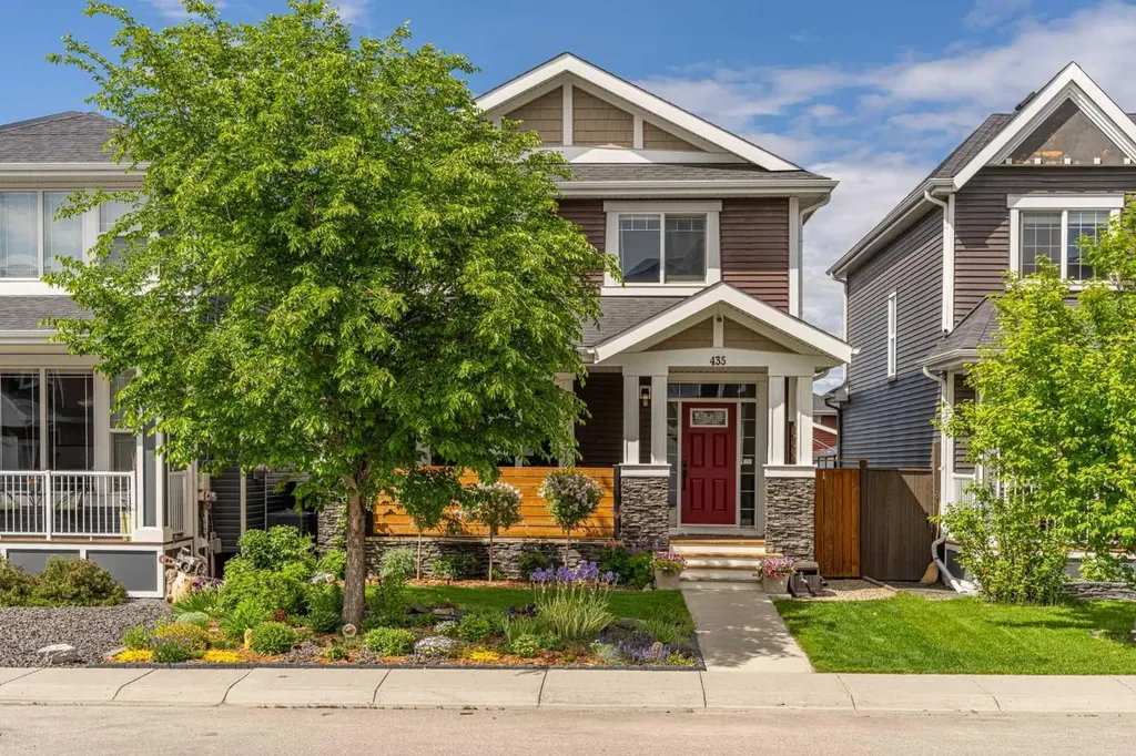 435 River Heights Crescent Cochrane AB T4C 0T9