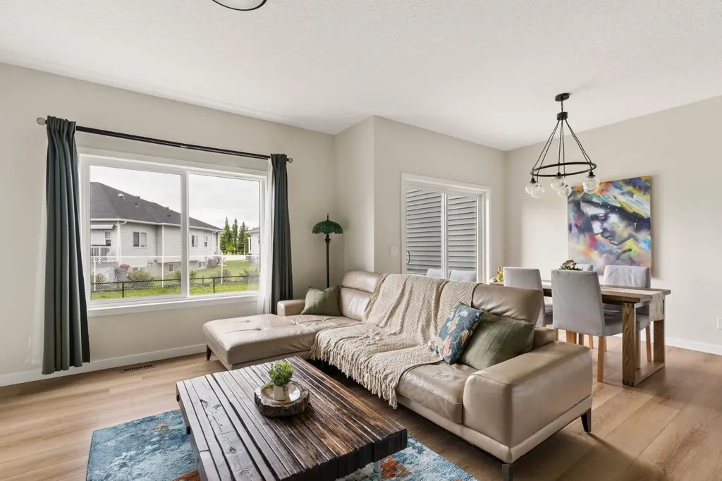 808 Mandalay Link Carstairs AB T0M 0N0