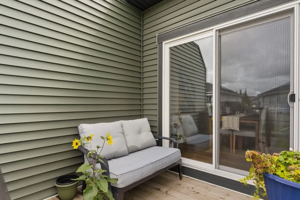 808 Mandalay Link Carstairs AB T0M 0N0