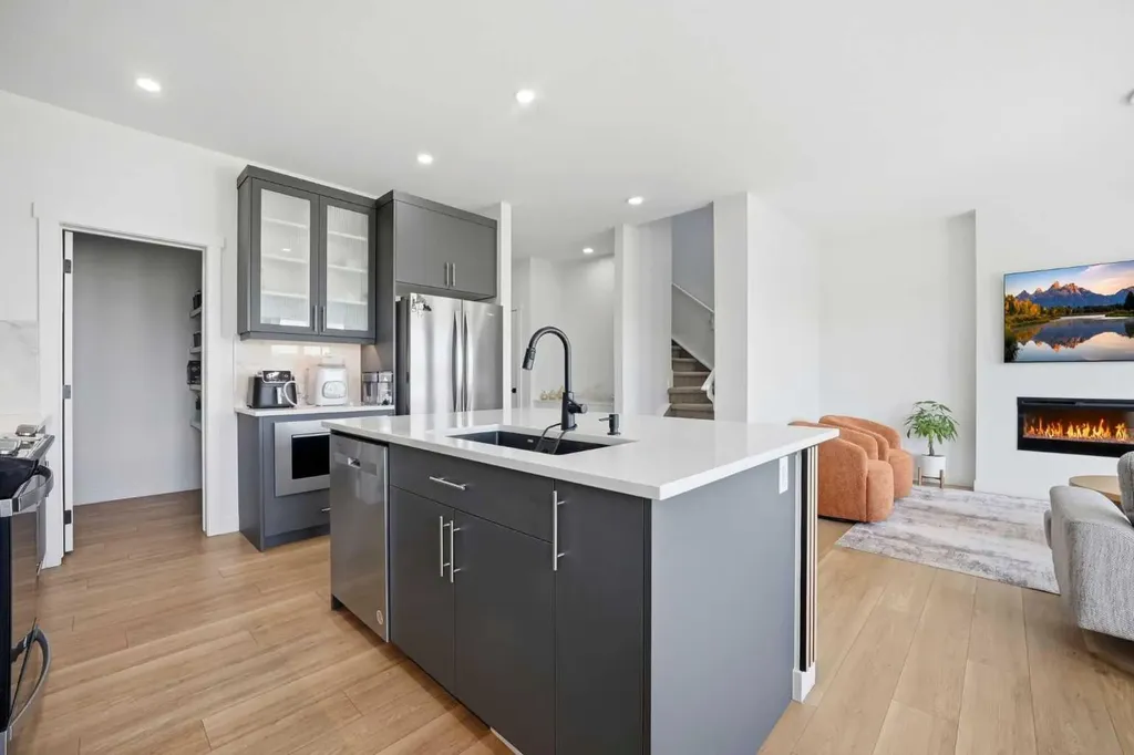 332 Belmont Park SW Calgary AB T2X 5T1