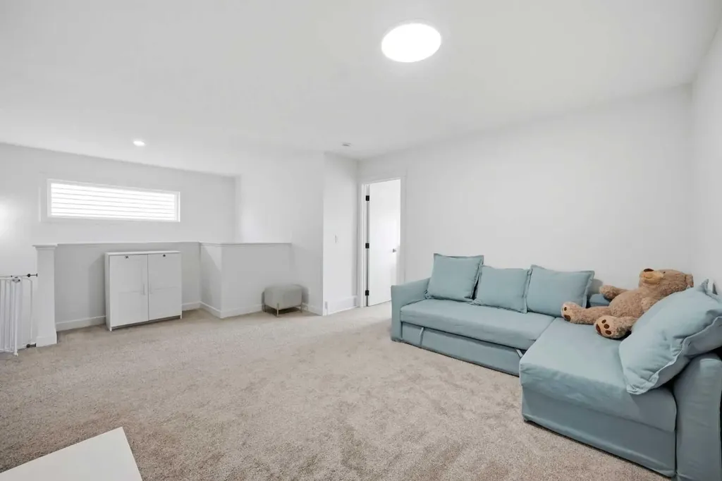 332 Belmont Park SW Calgary AB T2X 5T1