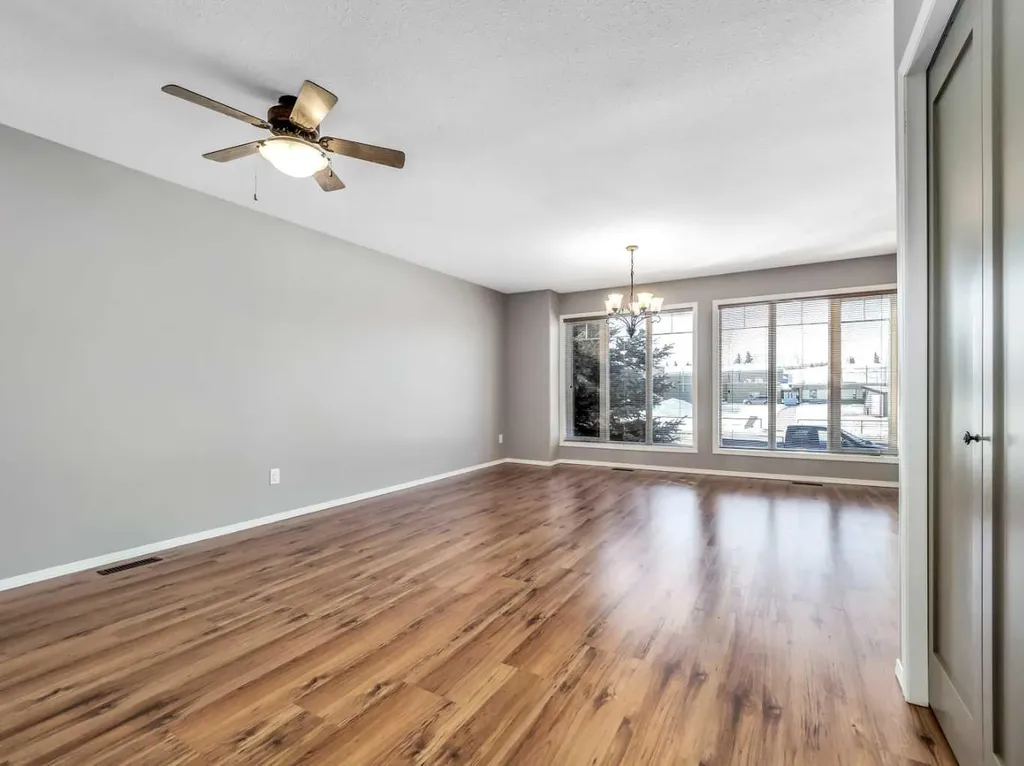881 Kettles Street Pincher Creek AB T0K 1W0
