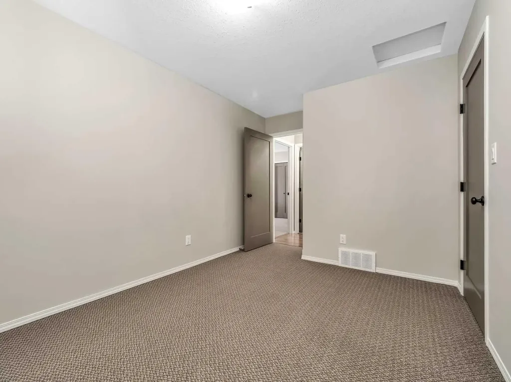 881 Kettles Street Pincher Creek AB T0K 1W0