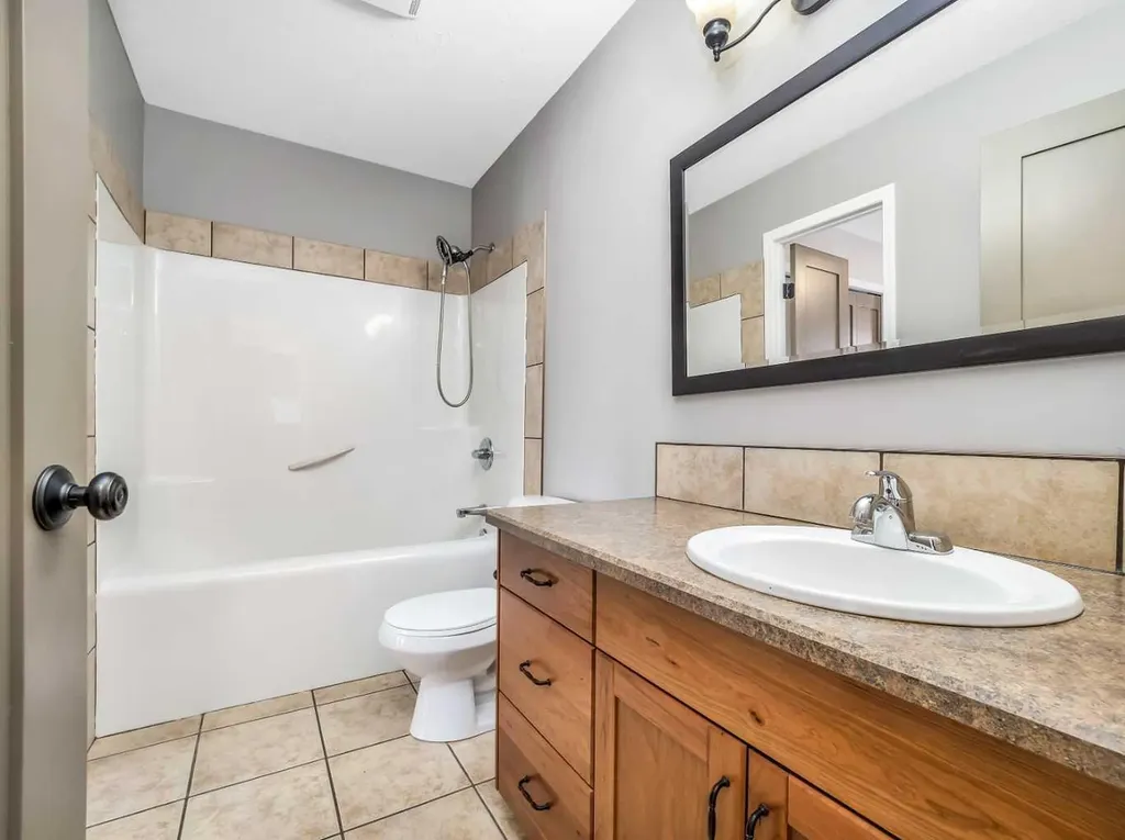881 Kettles Street Pincher Creek AB T0K 1W0