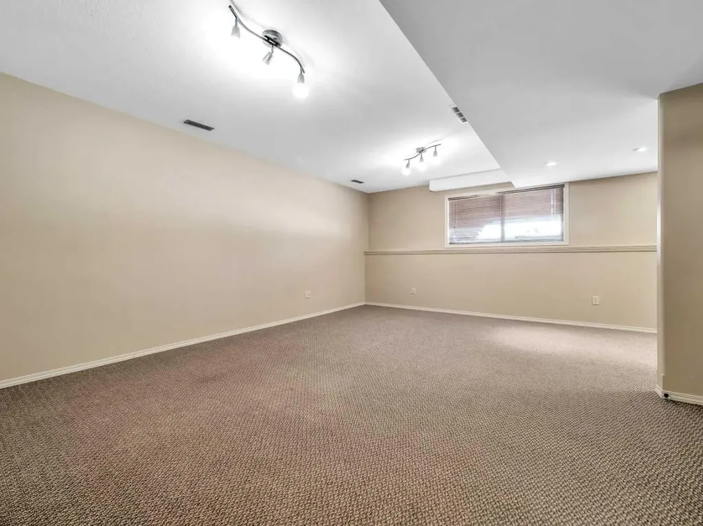 881 Kettles Street Pincher Creek AB T0K 1W0