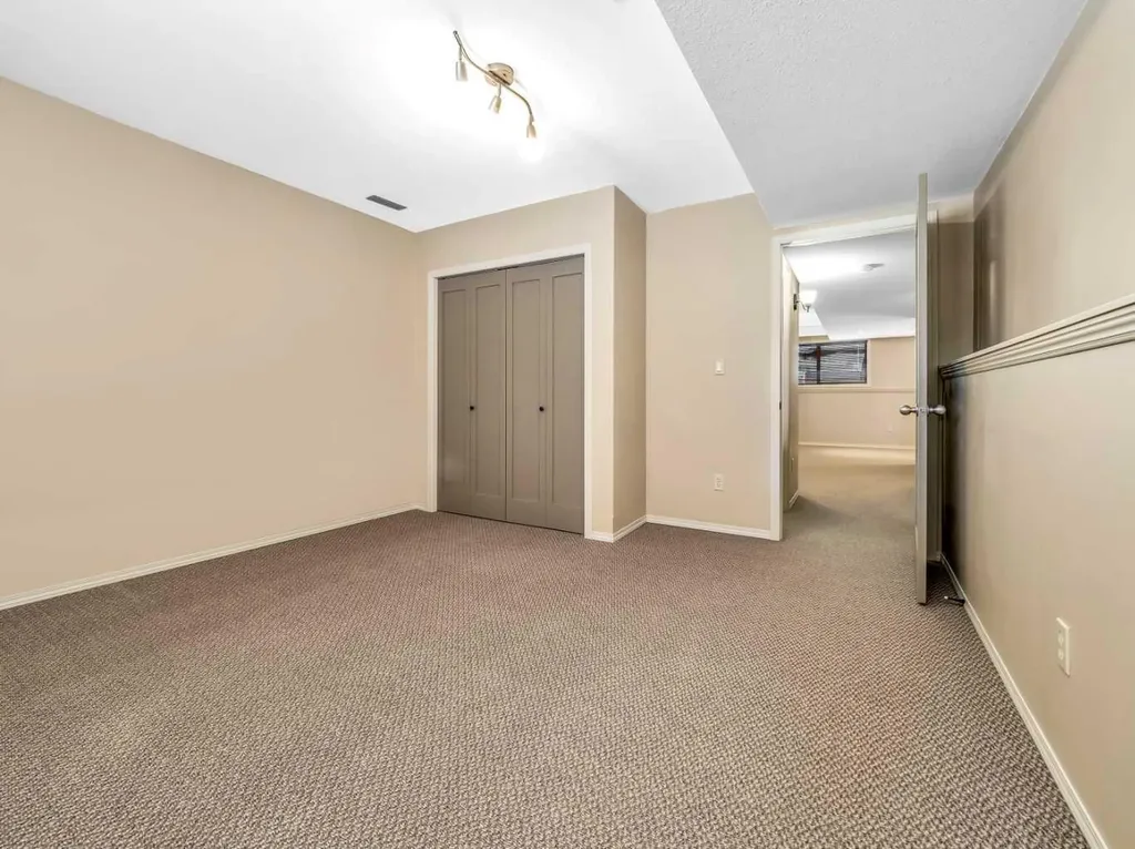 881 Kettles Street Pincher Creek AB T0K 1W0