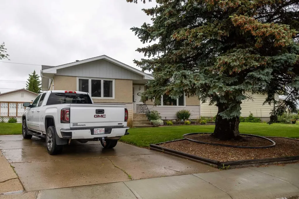 606 6 Avenue W Hanna AB T0J 1P0