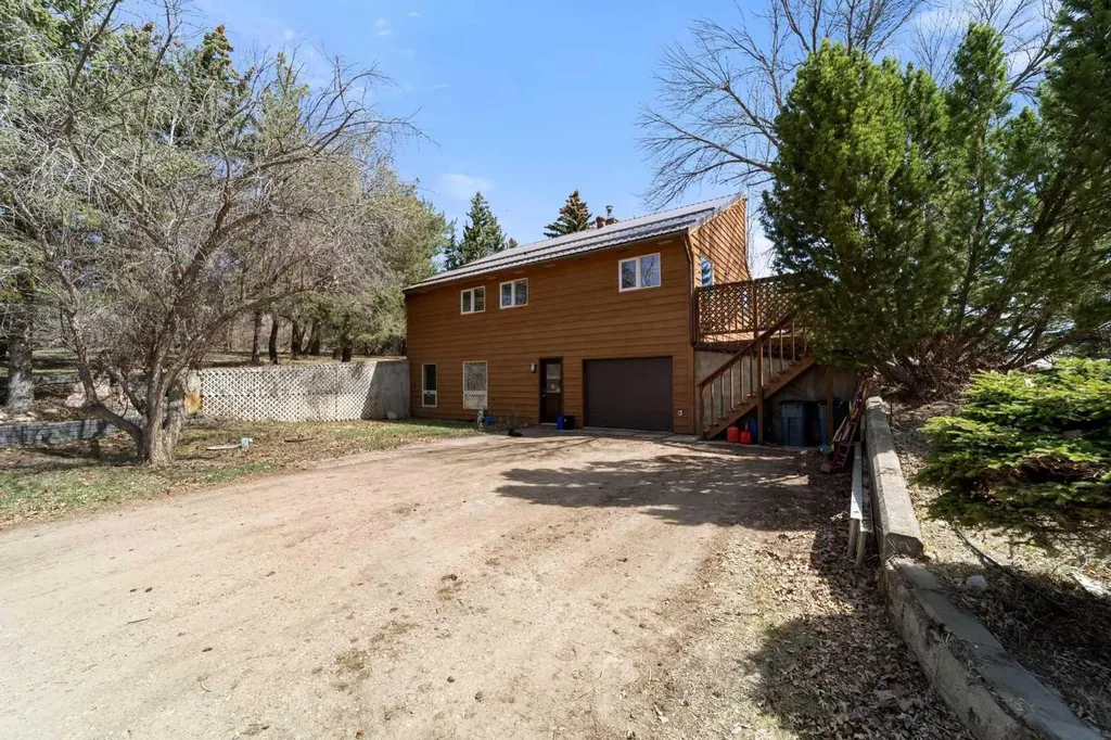 44402 Range Road 125 Rural Flagstaff County AB T0B 4C0