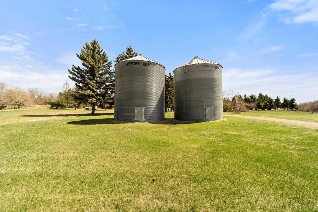 44402 Range Road 125 Rural Flagstaff County AB T0B 4C0