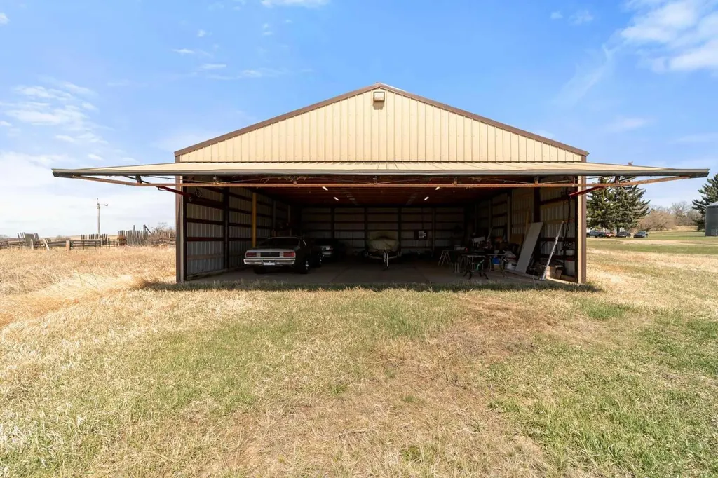 44402 Range Road 125 Rural Flagstaff County AB T0B 4C0