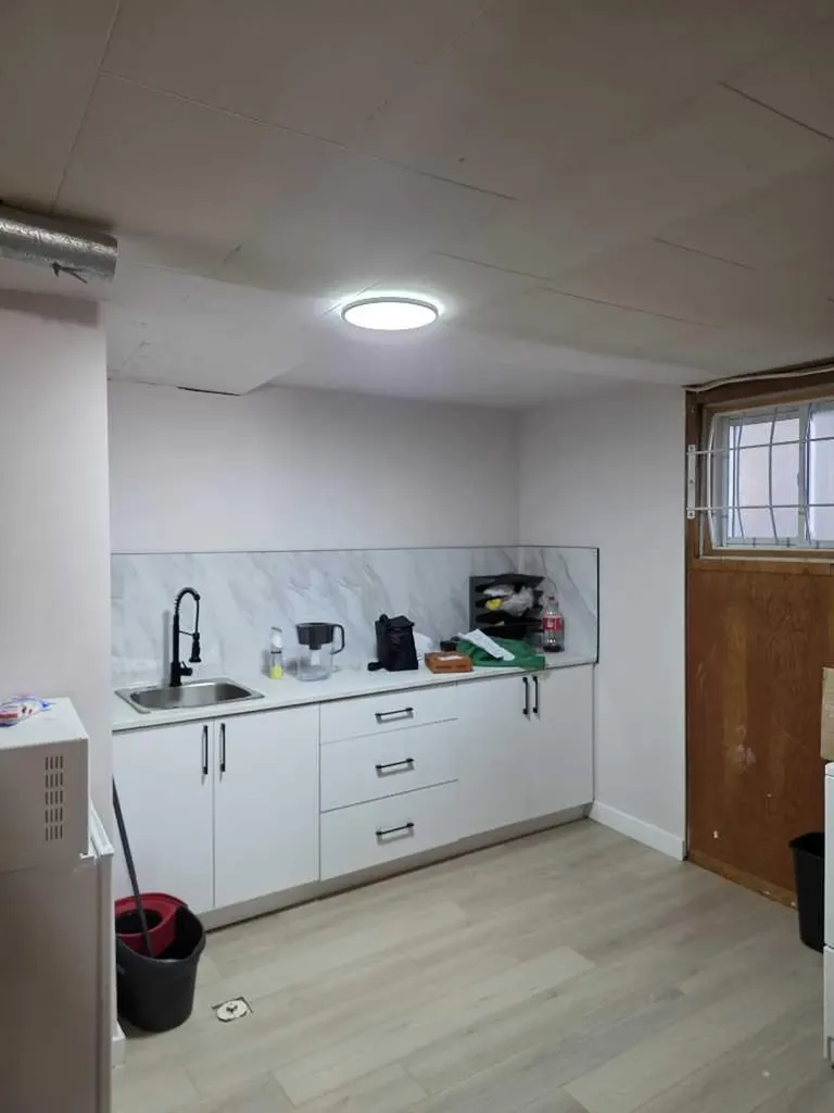 4308 2 Street NW Calgary AB T2K 0Z1