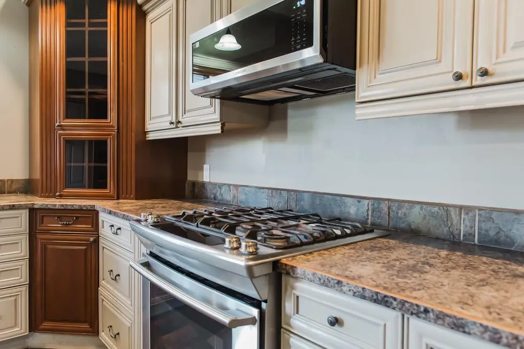 12721 89 Street Grande Prairie AB T8X8C6
