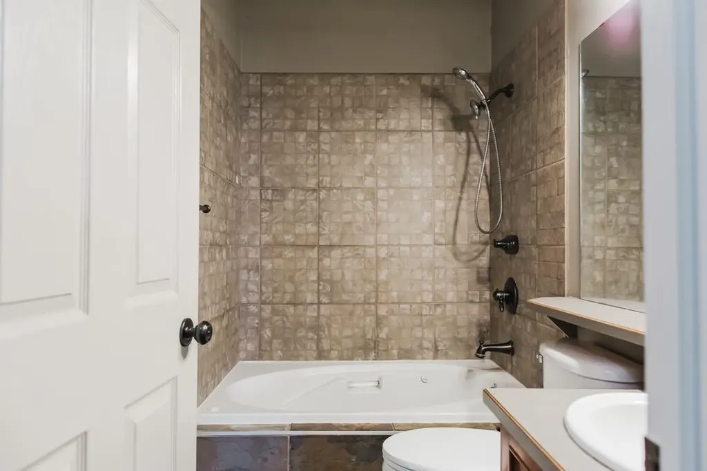 12721 89 Street Grande Prairie AB T8X8C6