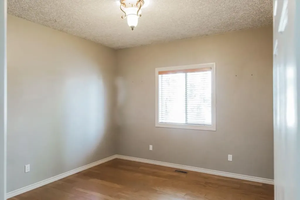 12721 89 Street Grande Prairie AB T8X8C6