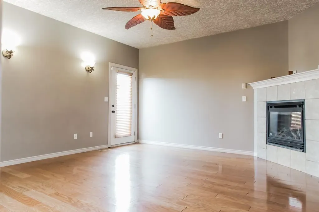 12721 89 Street Grande Prairie AB T8X8C6