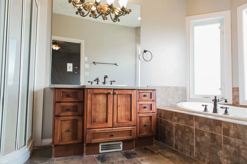 12721 89 Street Grande Prairie AB T8X8C6