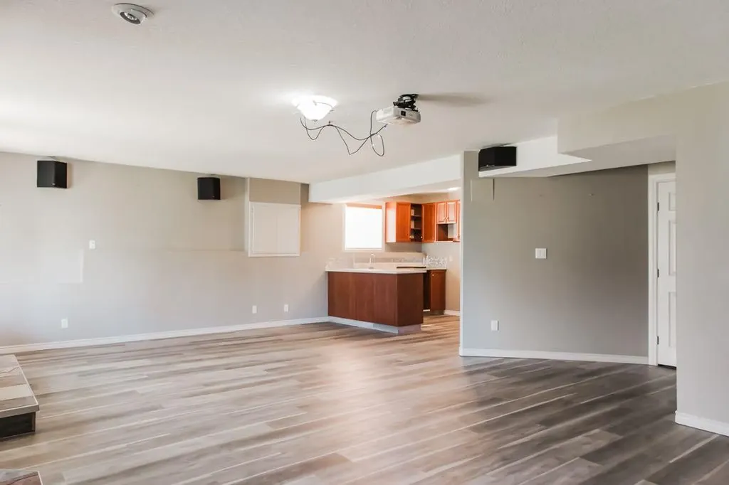 12721 89 Street Grande Prairie AB T8X8C6