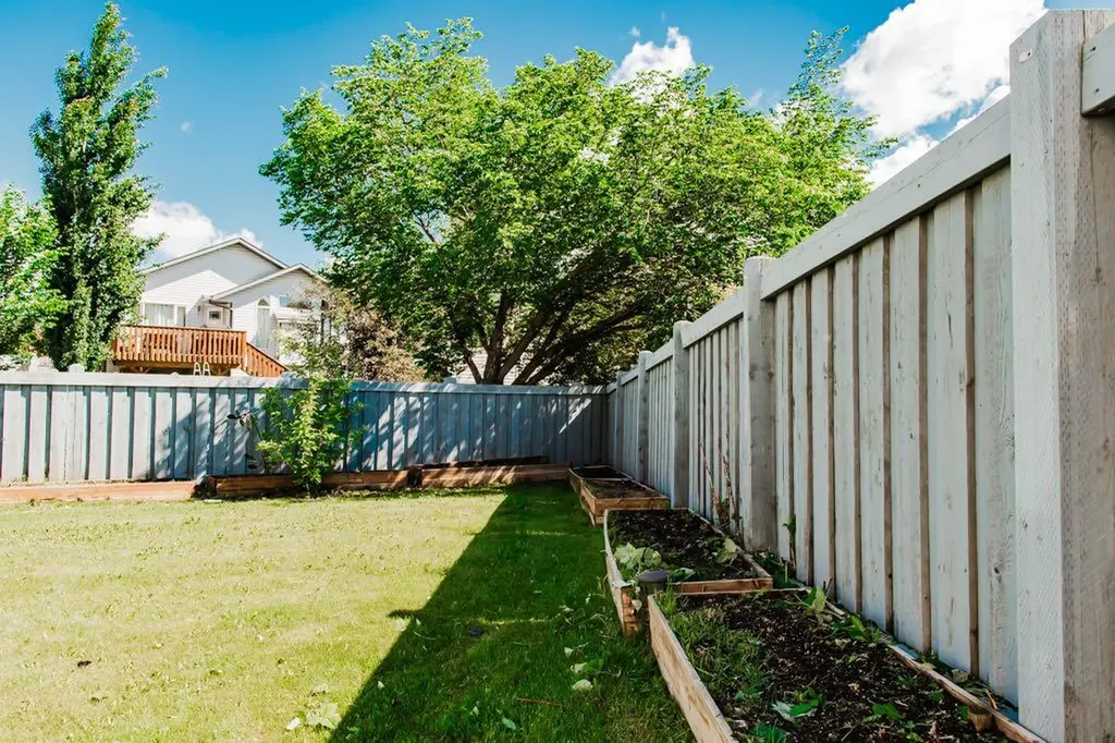 12721 89 Street Grande Prairie AB T8X8C6