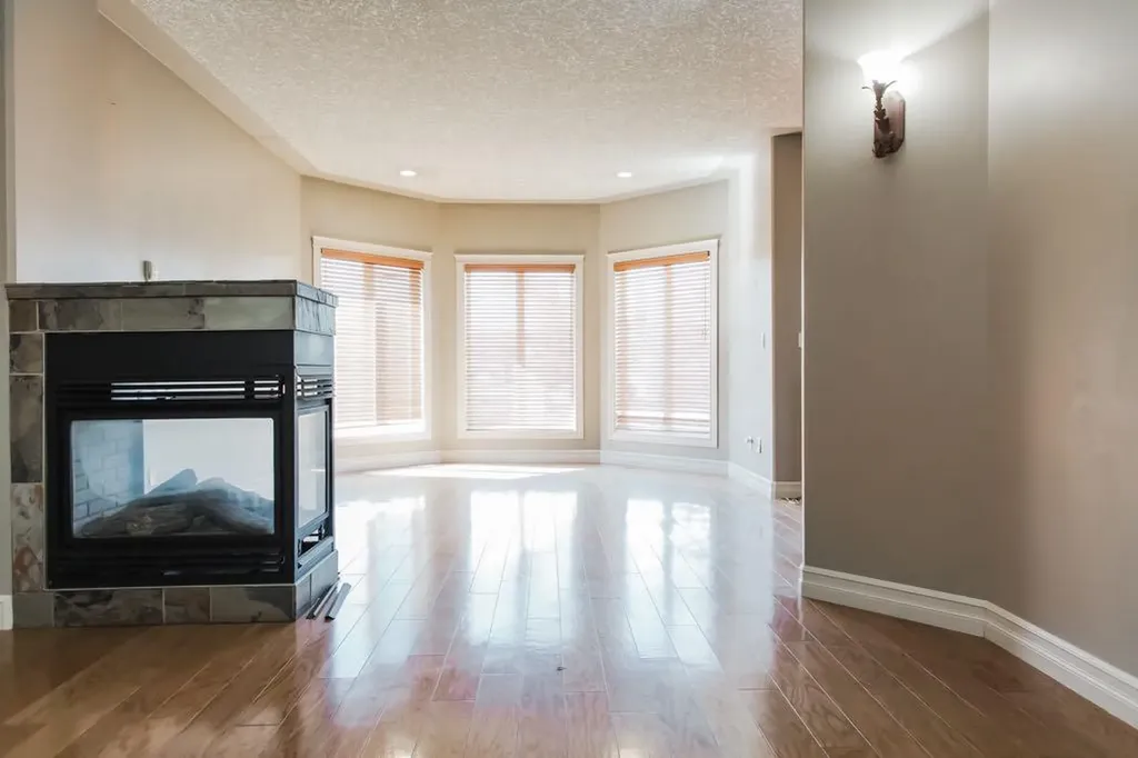 12721 89 Street Grande Prairie AB T8X8C6