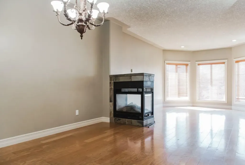 12721 89 Street Grande Prairie AB T8X8C6