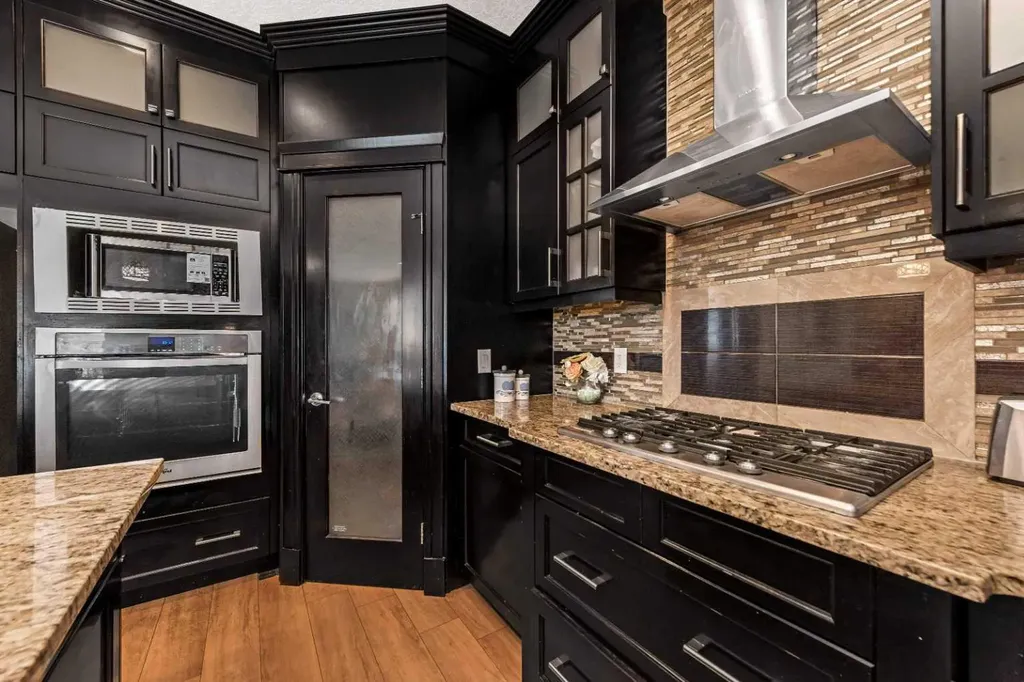 30 Saddlelake View NE Calgary AB T3J 0R6