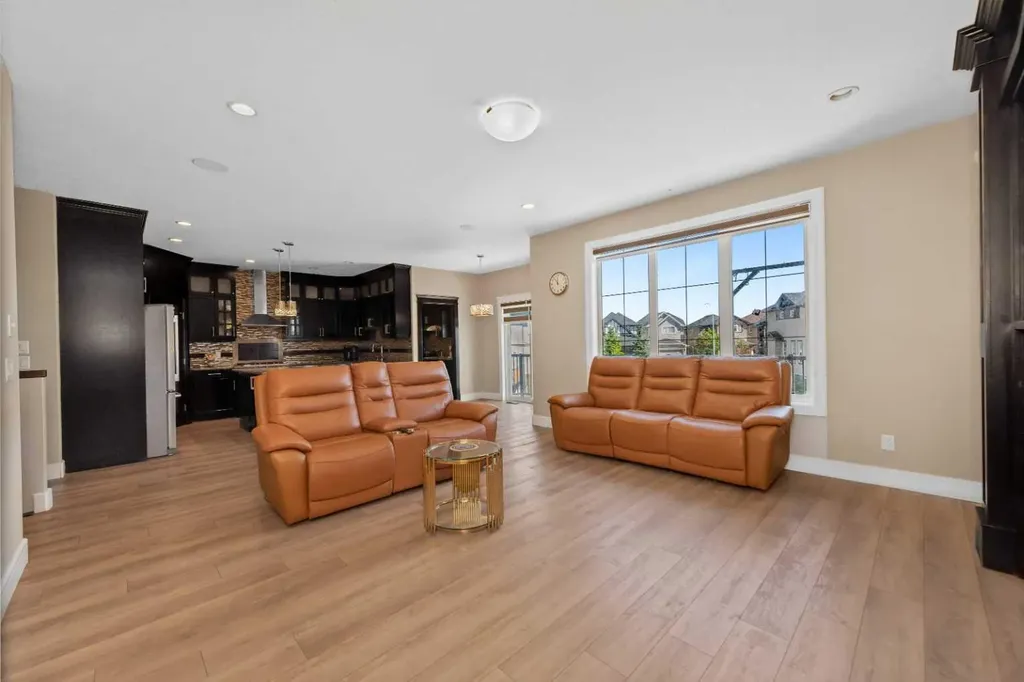 30 Saddlelake View NE Calgary AB T3J 0R6