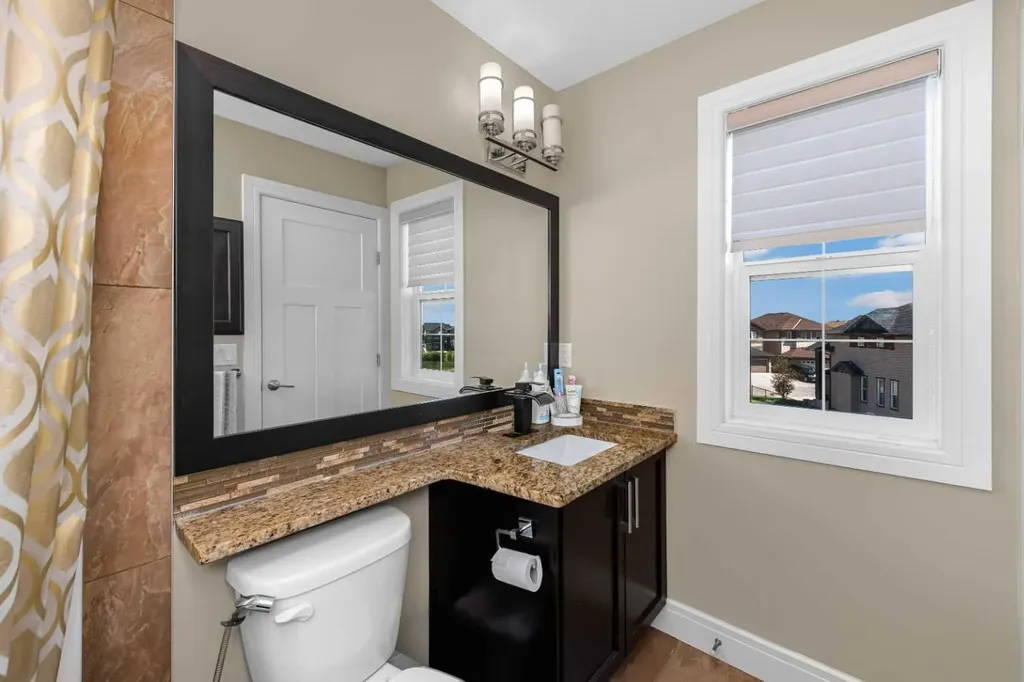 30 Saddlelake View NE Calgary AB T3J 0R6