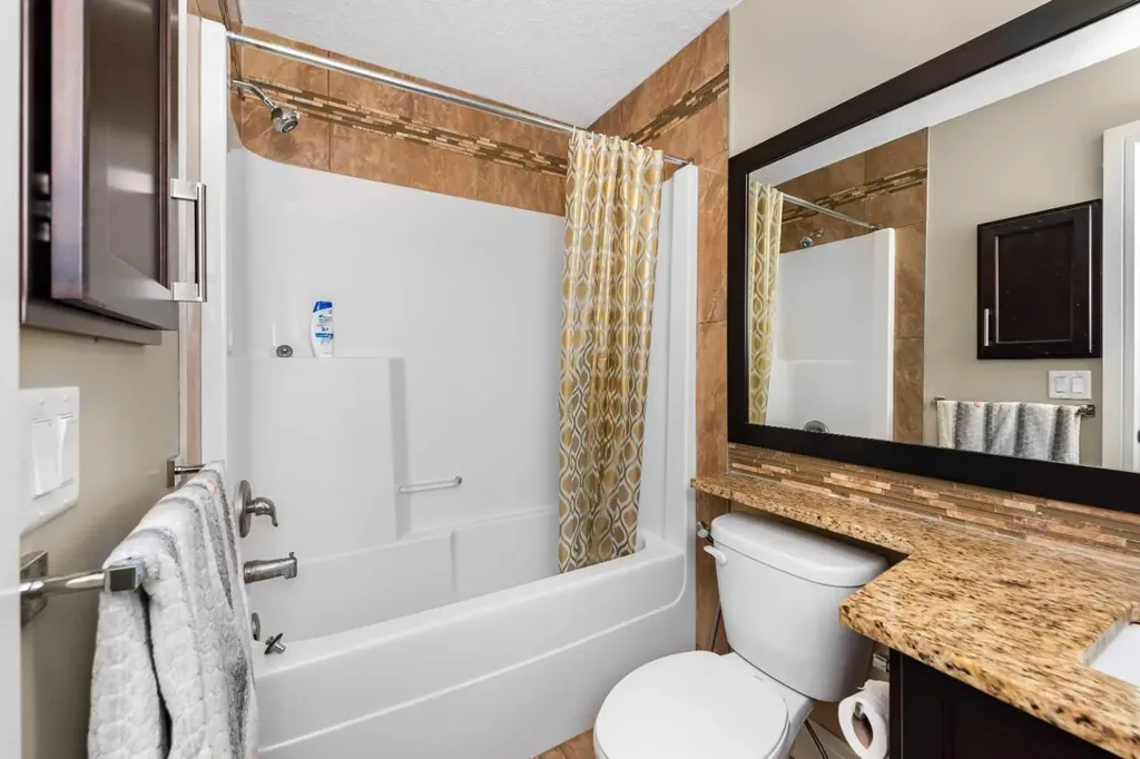 30 Saddlelake View NE Calgary AB T3J 0R6