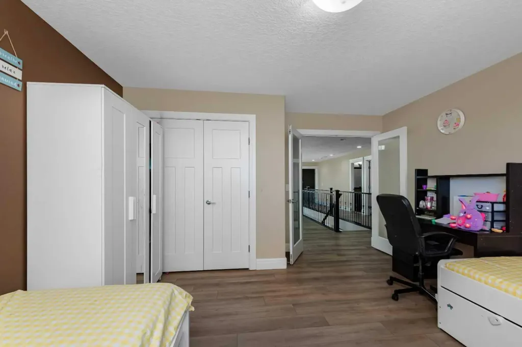 30 Saddlelake View NE Calgary AB T3J 0R6