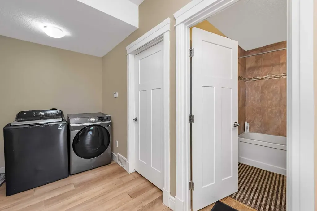 30 Saddlelake View NE Calgary AB T3J 0R6