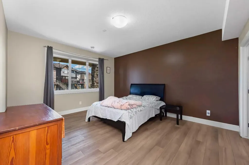 30 Saddlelake View NE Calgary AB T3J 0R6