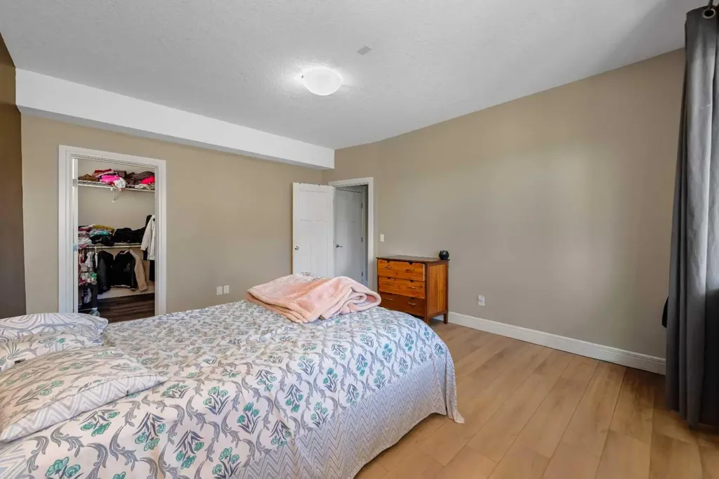30 Saddlelake View NE Calgary AB T3J 0R6