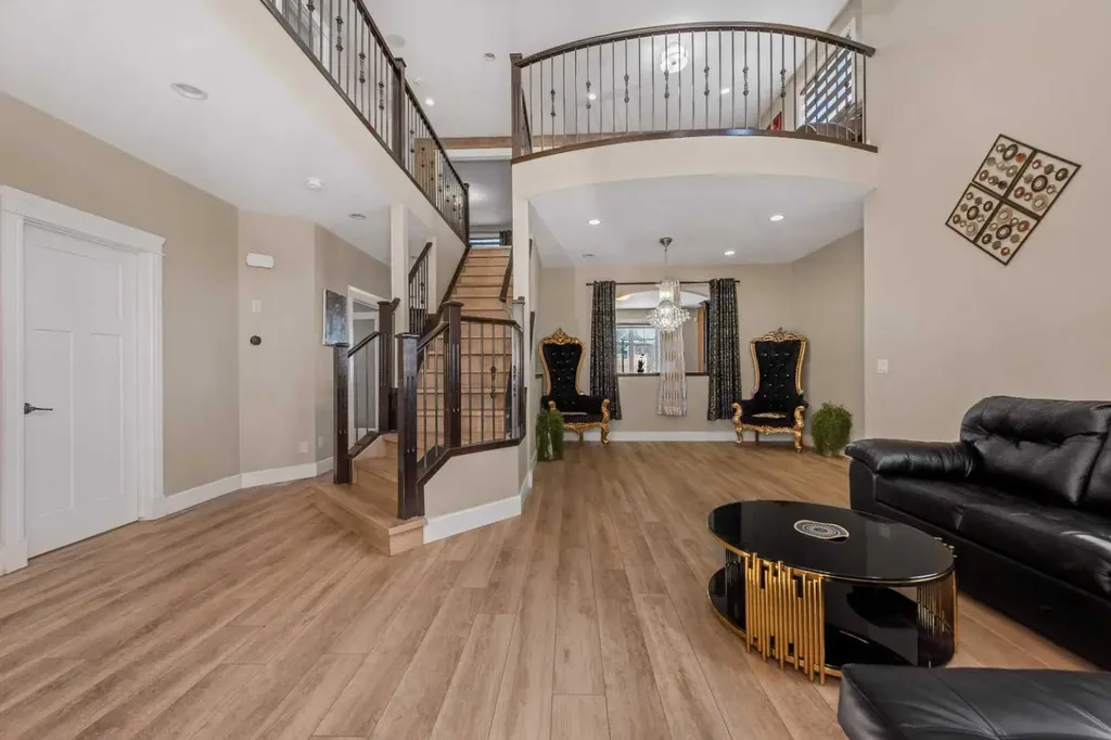 30 Saddlelake View NE Calgary AB T3J 0R6