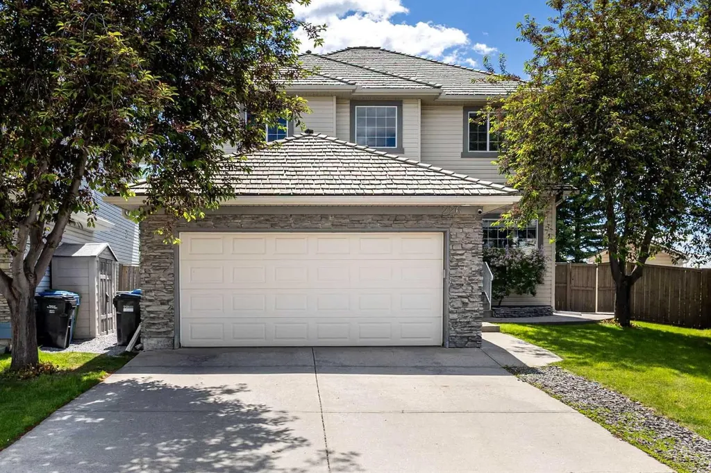 226 Springbank Place SW Calgary AB T3H 3S4