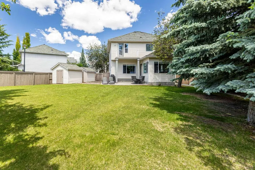 226 Springbank Place SW Calgary AB T3H 3S4