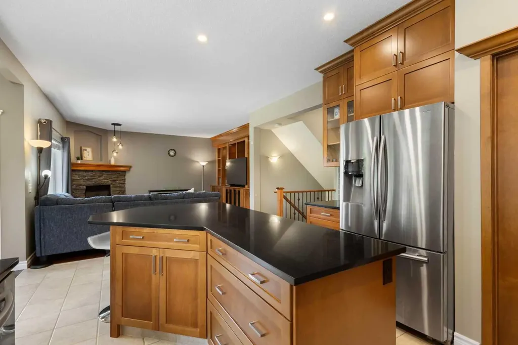 226 Springbank Place SW Calgary AB T3H 3S4