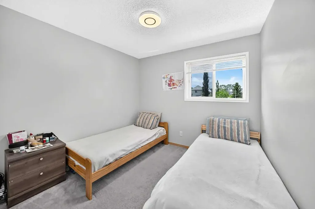 205 Hidden Hills Place NW Calgary AB T3A6E3