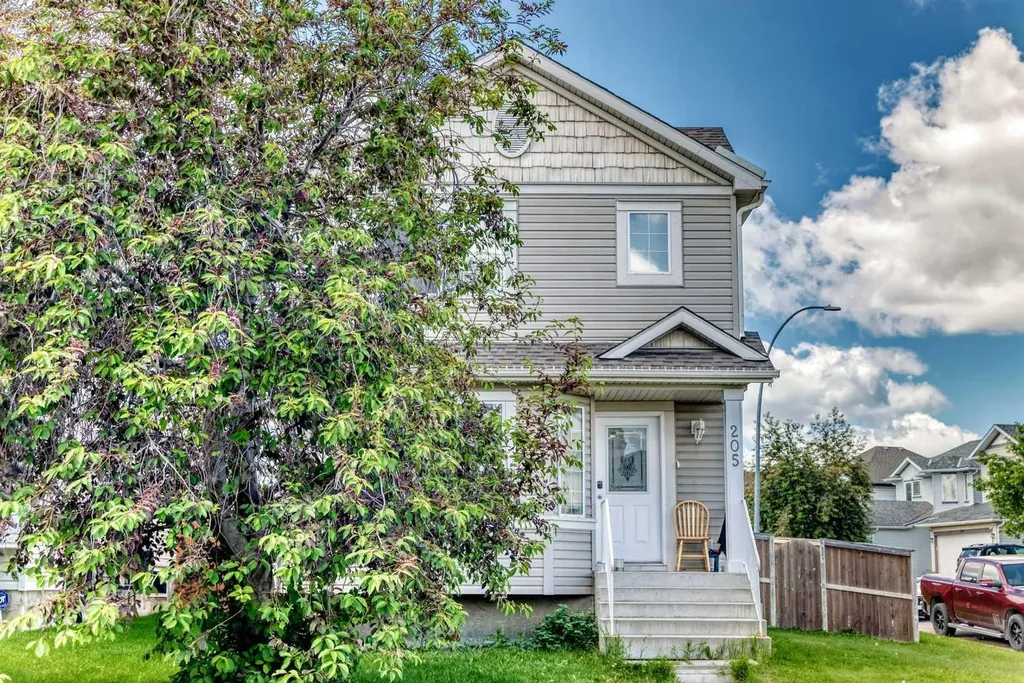 205 Hidden Hills Place NW Calgary AB T3A6E3